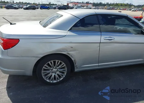 2011 Chrysler 200 Limited из США, поврежденный, VIN 1C3BC7EG2BN530124